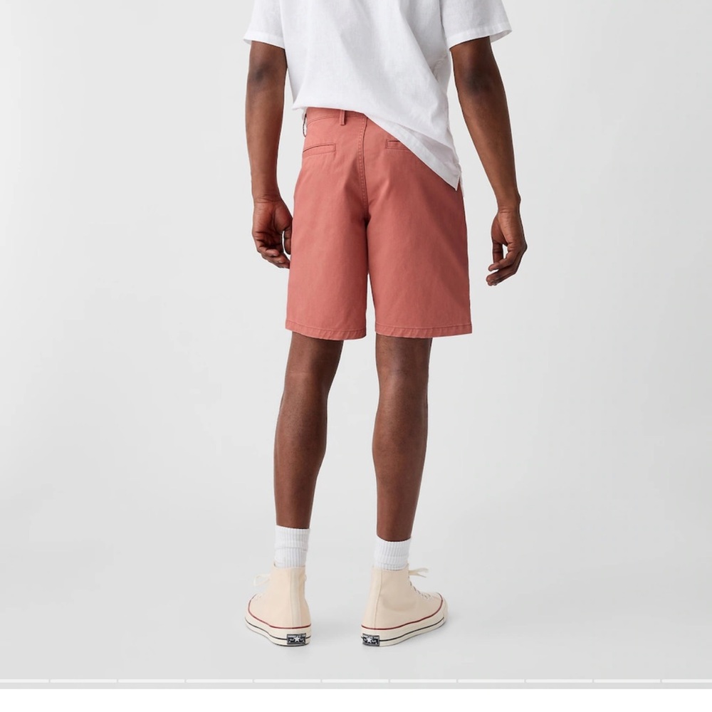 Men's Casual Shorts - GAP NWT 9 inch essentials